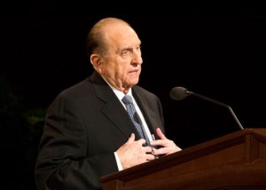Thomas Monson estabelece um número