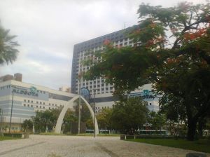 Praça e shopping center no atual bairro Aldeota, em Fortaleza.