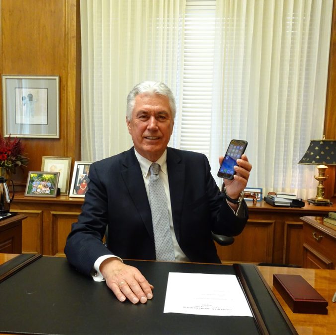 Uchtdorf iPhone